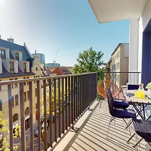  Apartament Family House Near The Market Square -perfect For Family & Business - Ksiecia Witolda Street 500 Steps To Market Square - 2 Bedrooms,2 Parking Places